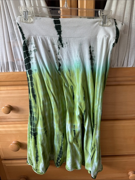 Tryst Dresses & Skirts - Tryst Green and White Tie-Dye Midi Dress